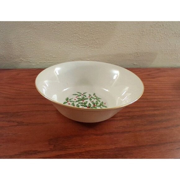 Lenox Special Holiday Holly Berry Round Serving Bowl Christmas Vintage USA - Picture 1 of 6